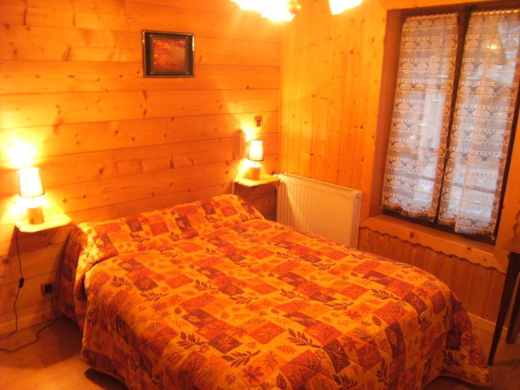 Hotel Les Touristes Abondance Pokoj fotografie