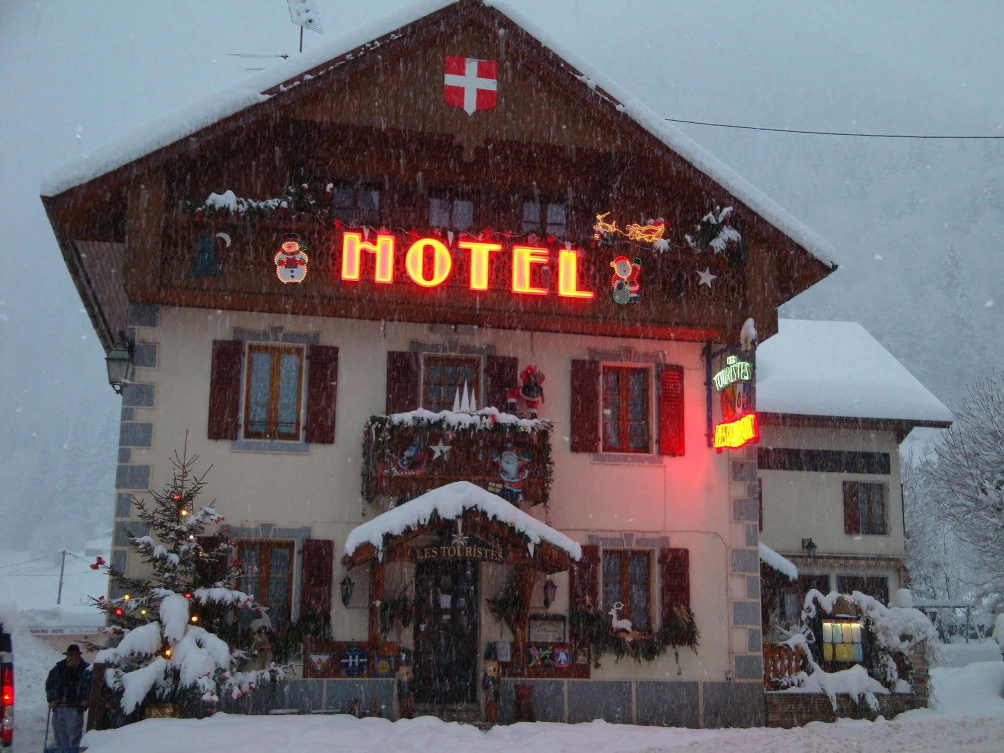 Hotel Les Touristes Abondance Exteriér fotografie
