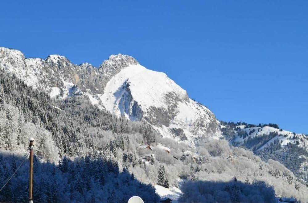 Hotel Les Touristes Abondance Exteriér fotografie